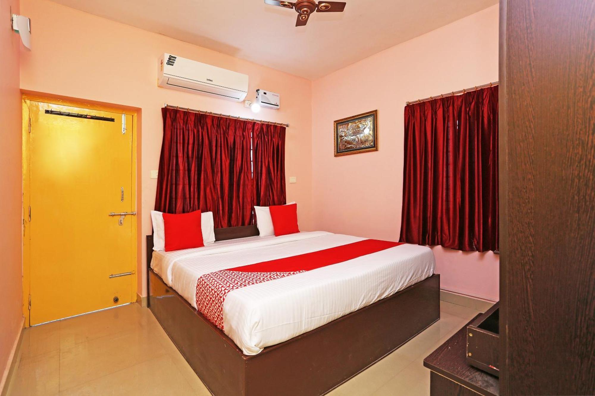 Hotel Grand Paradise Bhubaneswar Eksteriør billede