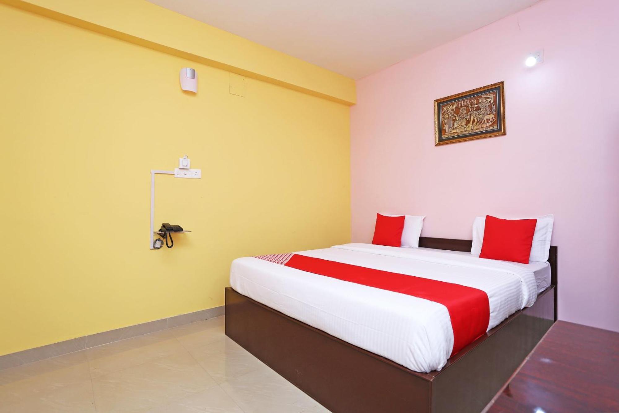 Hotel Grand Paradise Bhubaneswar Eksteriør billede